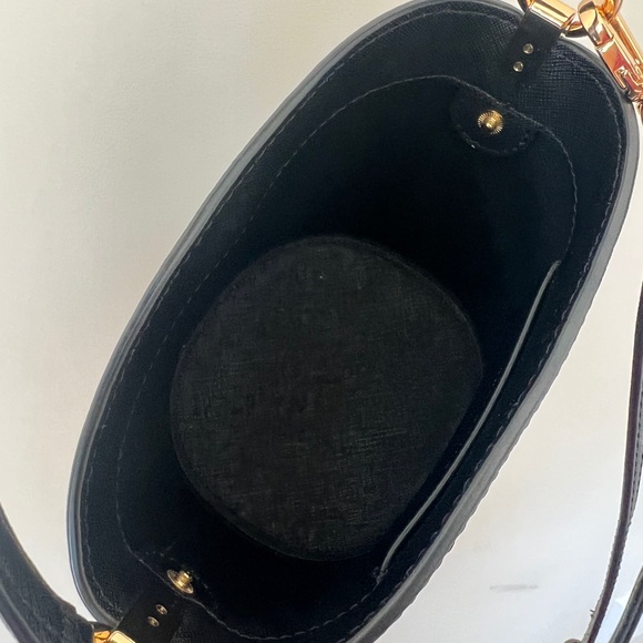 SOLD Tory Burch Bucket Bag - Picture 7 of 11